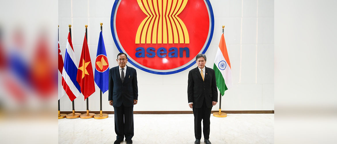  Minister of State for External Affairs and Education, Dr. Rajkumar Ranjan Singh met Mr. Dato Paduka Lim Jock Hoi, Secretary General of ASEAN in Jakarta on 29 August, 2022